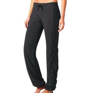 Athleta Unlined La Viva Pants Black sz 4T Tall EUC